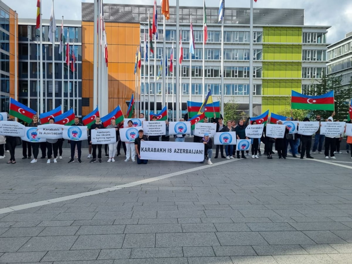 Активісти у Люксембурзі прийшли відстояти міжнародне реноме Азербайджану
